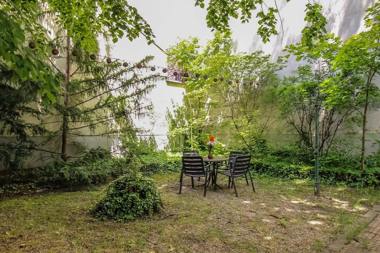 Db Apartment In Hutteldorferstrasse U3 Area Vienna Austria